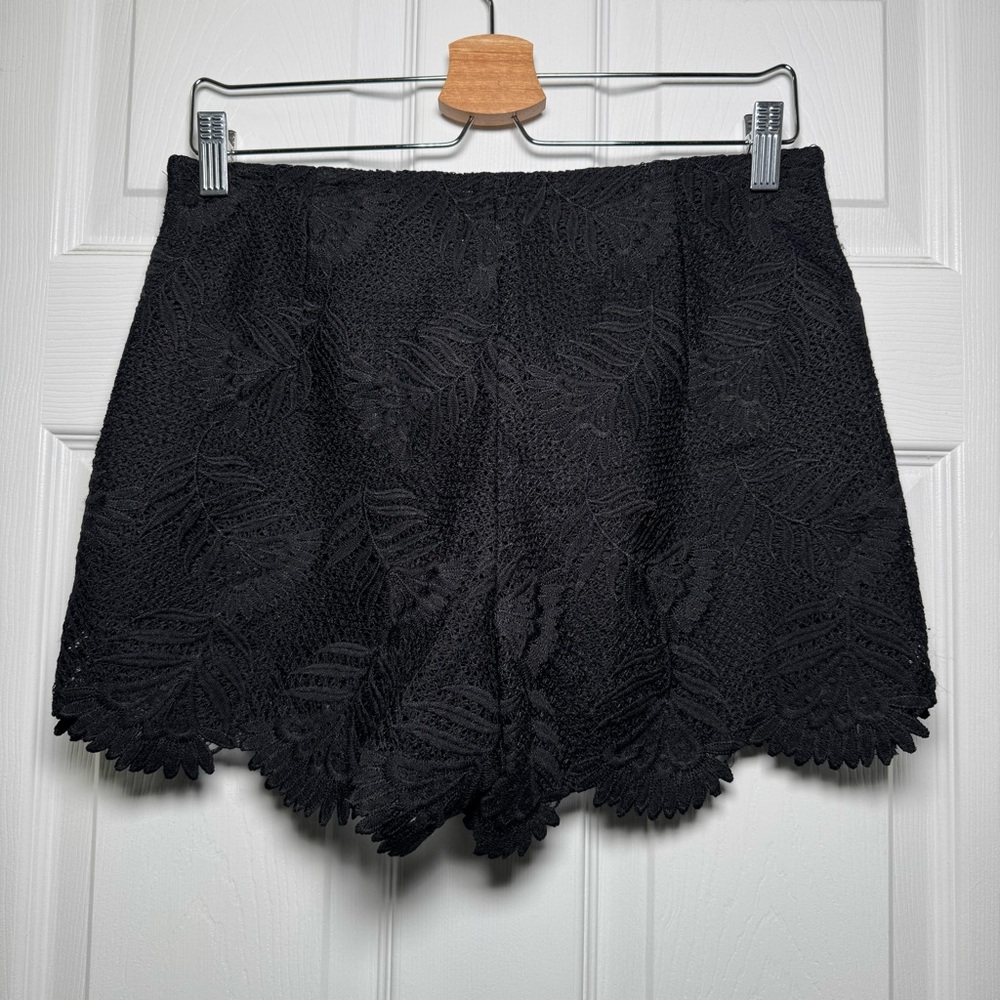 Sadie & Sage Black Lace High Waist Scalloped Shorts Medium Boho - Picture 6 of 6